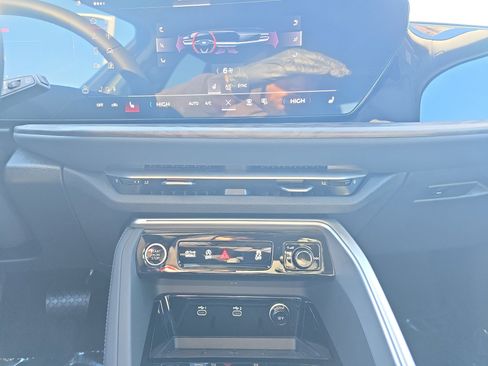 New 2025 Audi Q5 Premium image 18