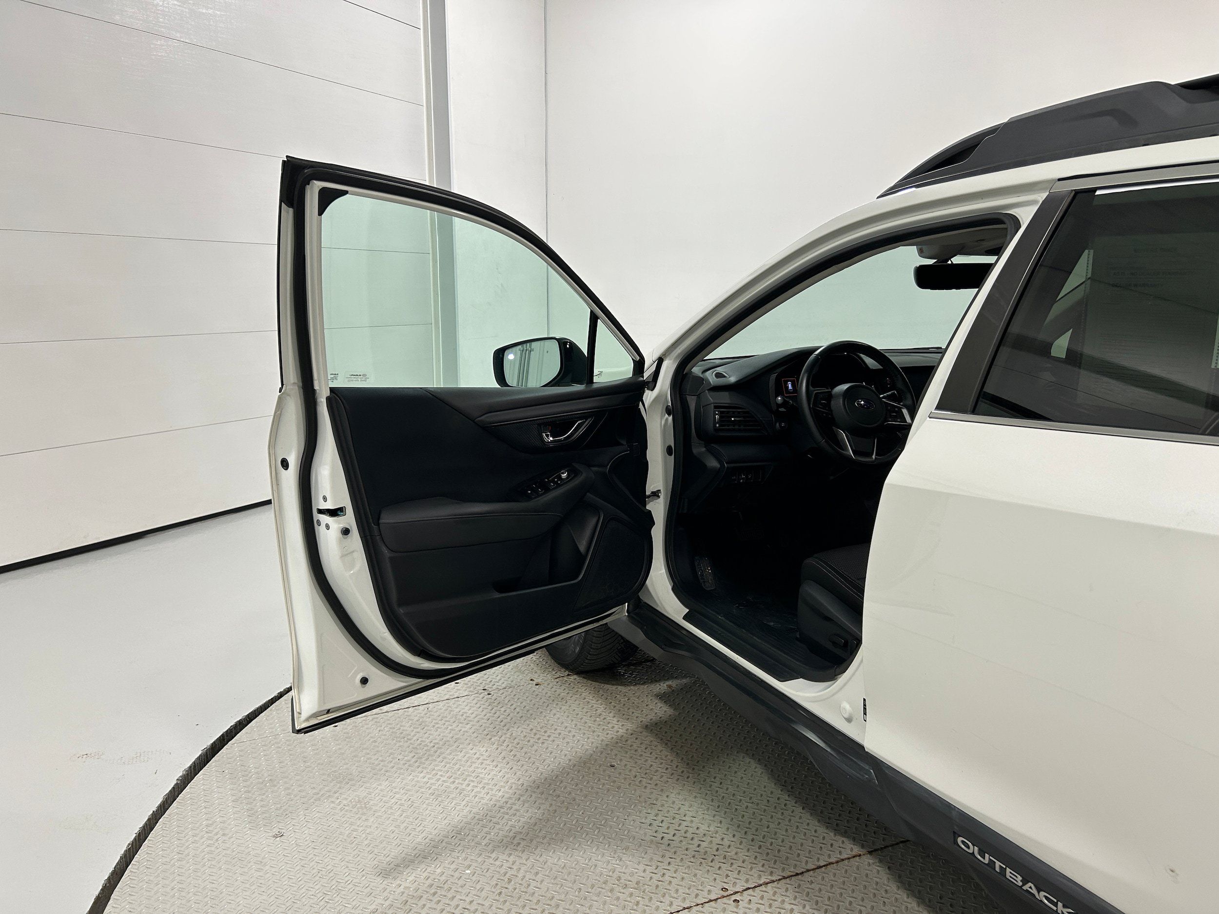 Used 2020 Subaru Outback Premium AWD/4WD image 23