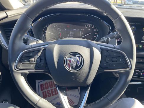 Used 2022 Buick Envision Preferred image 16