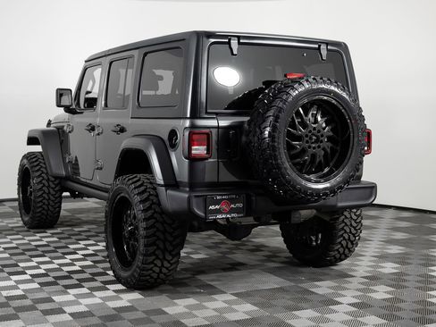 Used 2023 Jeep Wrangler Willys image 5