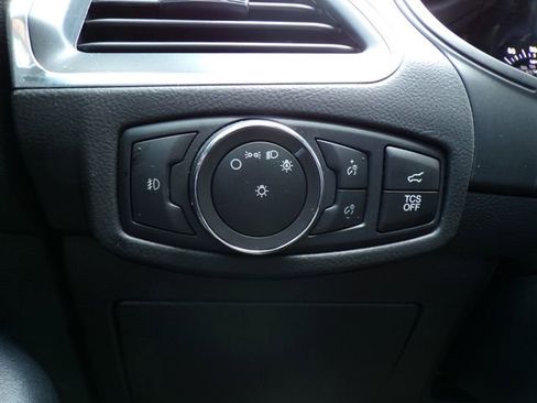 Used 2022 Ford Edge Titanium w/ Class II Trailer Tow Package image 22