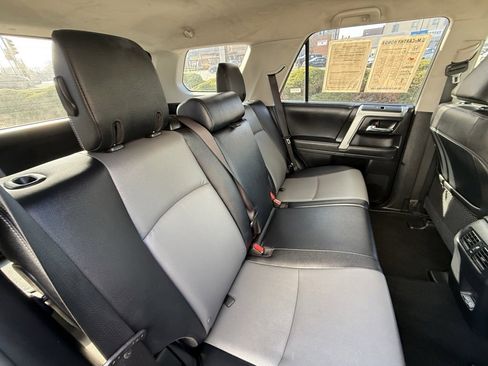 Used 2024 Toyota 4Runner SR5 Premium image 36