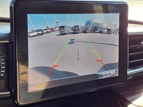 Used 2023 Ford Explorer Limited image 11