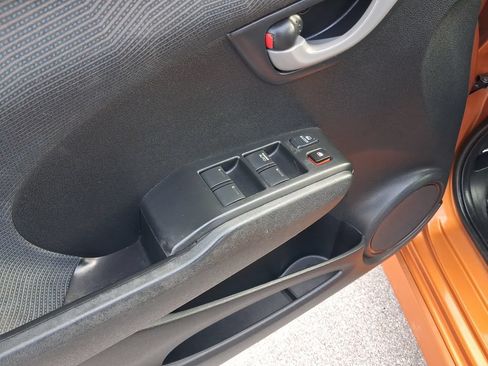Used 2011 Honda Fit Sport image 15