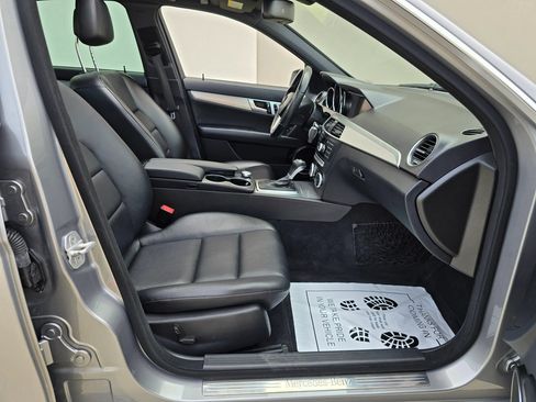 Used 2013 Mercedes-Benz C 250 Sedan image 22