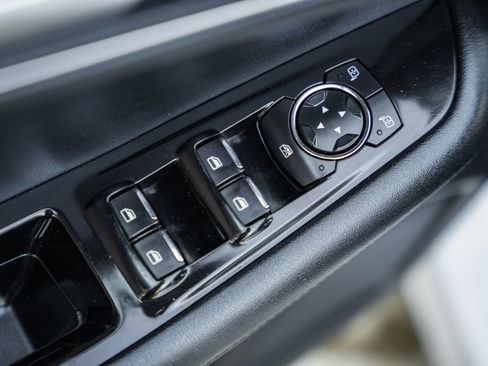 Used 2017 Ford Edge SEL w/ Equipment Group 201A image 34