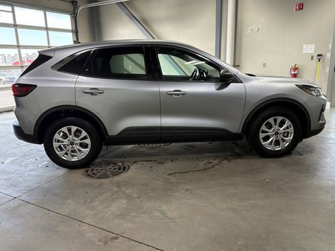 Used 2023 Ford Escape Active w/ Tech Pack #1 image 9