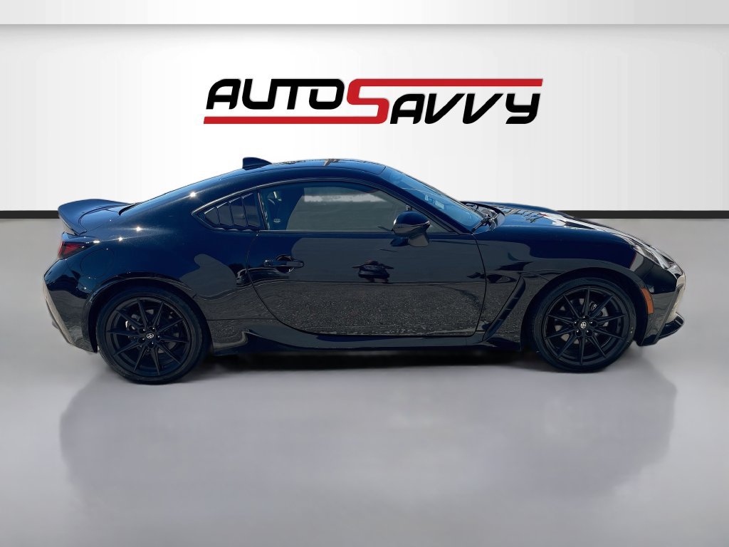 Used 2023 Toyota GR86 Premium w/ ALL Weather Mat Package (TMS) RWD image 8