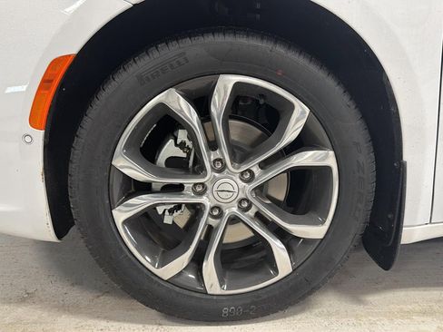 New 2026 Chrysler Pacifica Pinnacle FWD image 30
