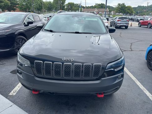 Used 2022 Jeep Cherokee Trailhawk w/ Sound & Nav Group AWD/4WD image 2