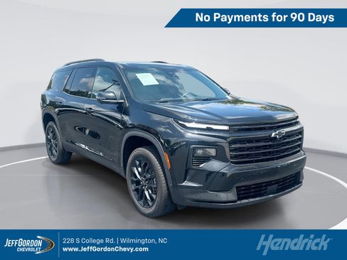 Used 2024 Chevrolet Traverse LT w/ Midnight/Sport Edition AWD/4WD image 1
