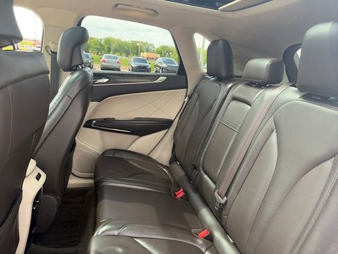 Used 2017 Lincoln MKC Reserve AWD/4WD image 29