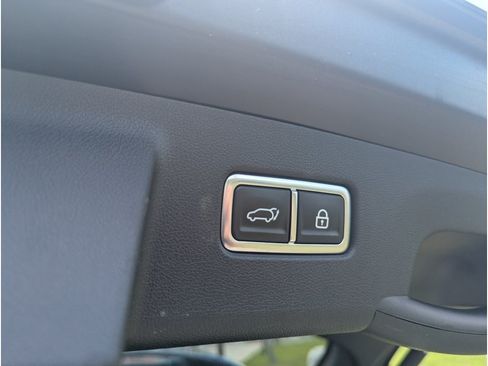 Used 2023 Kia Sorento SX FWD image 12