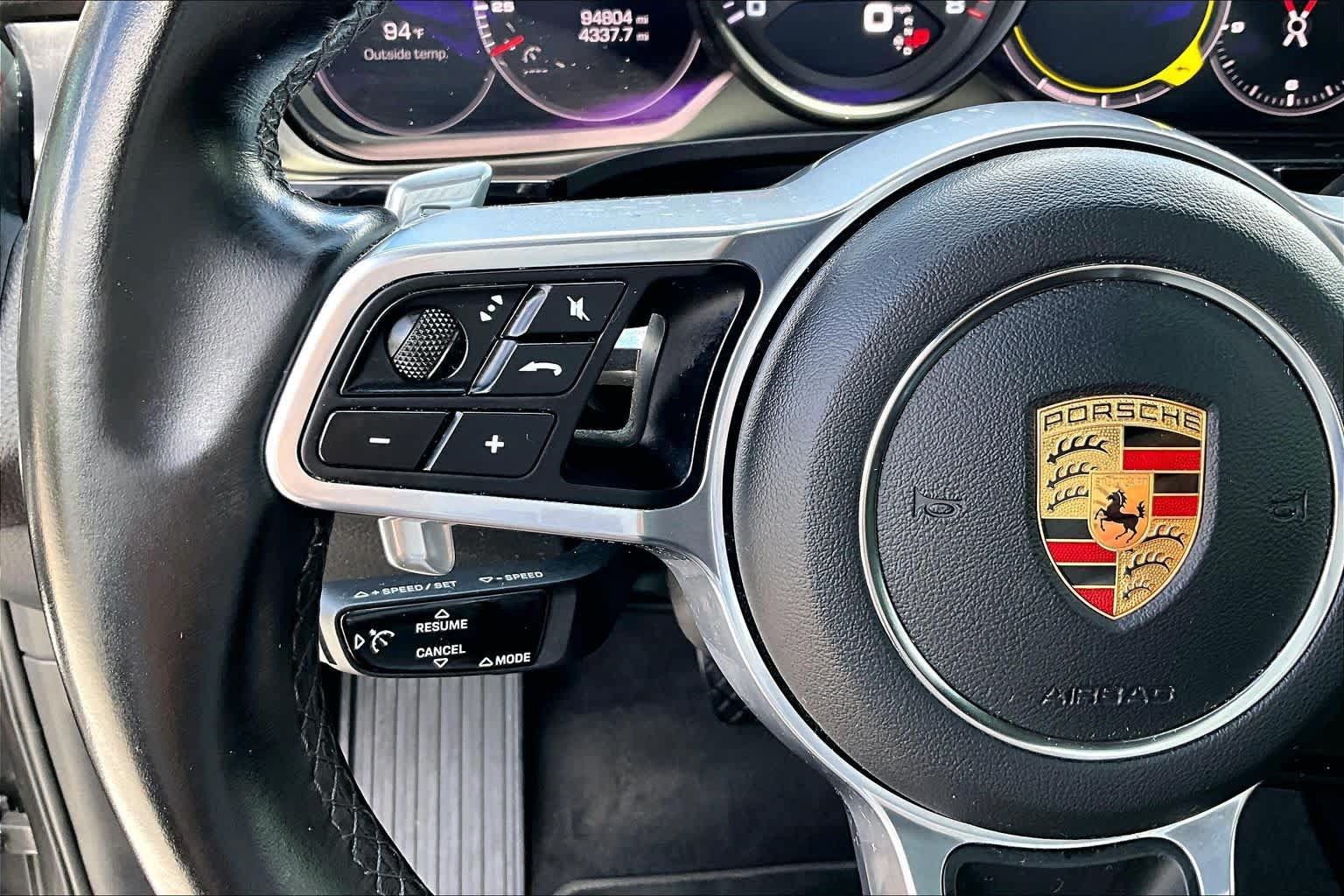 Used 2020 Porsche Cayenne AWD/4WD image 22