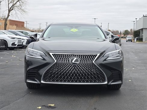 Used 2018 Lexus LS 500 image 2