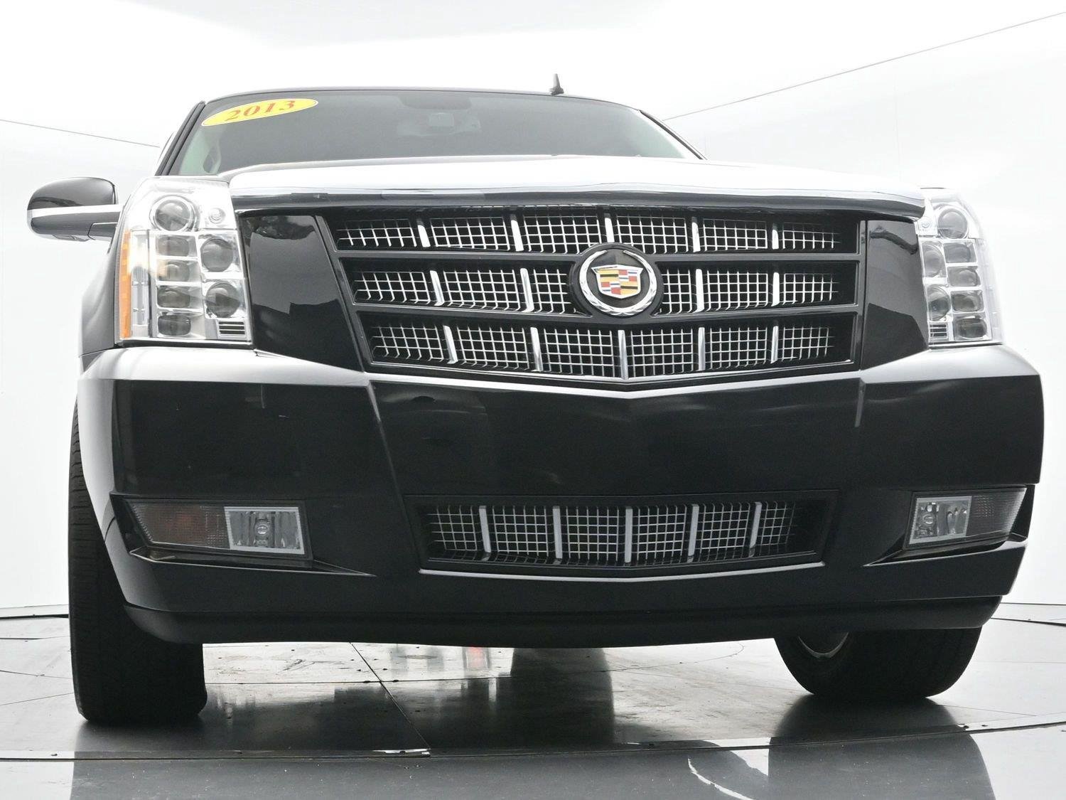 Used 2013 Cadillac Escalade Premium AWD/4WD image 52