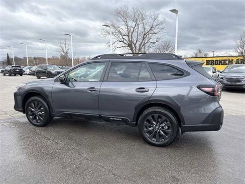 Used 2025 Subaru Outback Onyx Edition image 8