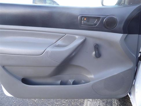 Used 2013 Toyota Tacoma image 18