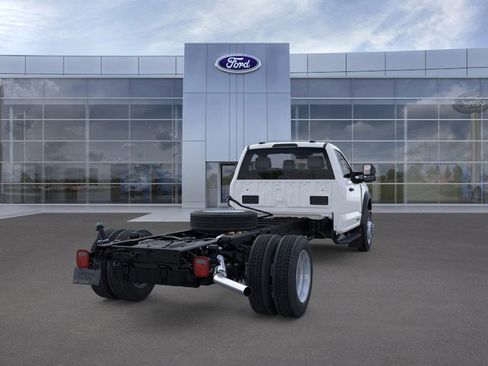 New 2025 Ford F550 image 8