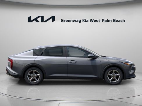 New 2026 Kia K4 FWD image 9