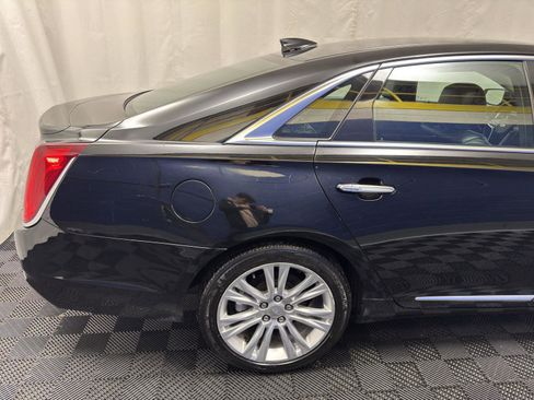 Used 2019 Cadillac XTS Luxury image 10