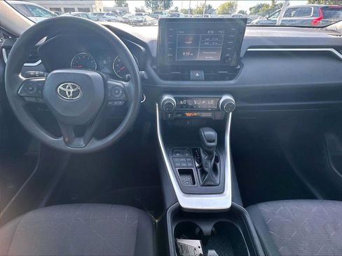 Used 2019 Toyota RAV4 XLE AWD/4WD image 16