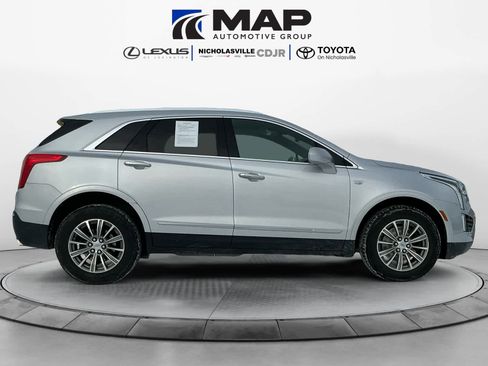 Used 2018 Cadillac XT5 Luxury w/ Driver Awareness Package image 6