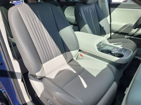 New 2026 Hyundai Ioniq 9 Calligraphy image 18