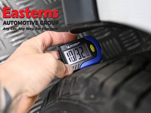 Used 2020 Ford Transit Connect XL image 25