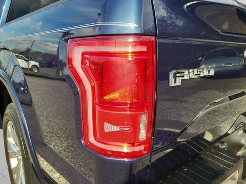 Used 2015 Ford F150 Lariat w/ Equipment Group 502A Luxury image 26