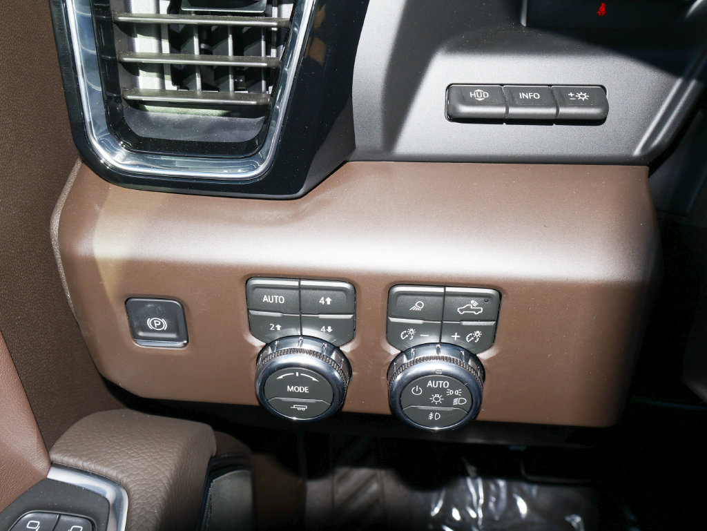 New 2026 GMC Sierra 1500 Denali w/ Denali Reserve Package AWD/4WD image 26