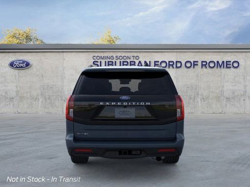 New 2026 Ford Expedition Active image 4
