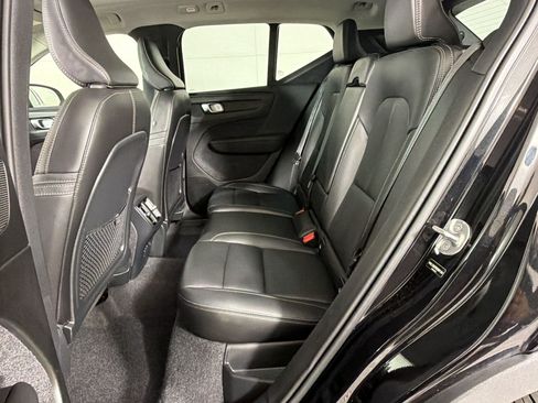 Used 2025 Volvo XC40 B5 Plus AWD/4WD image 24