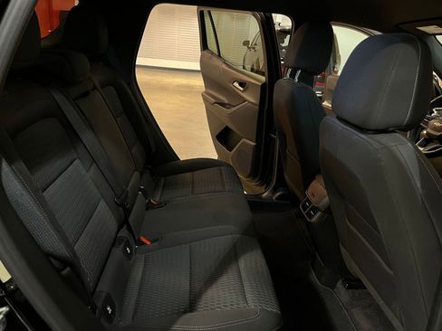 Used 2025 Chevrolet Equinox LT image 37