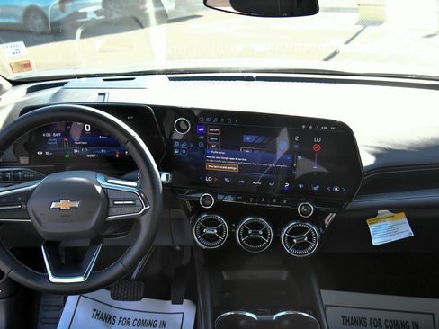 Used 2024 Chevrolet Blazer EV LT image 44