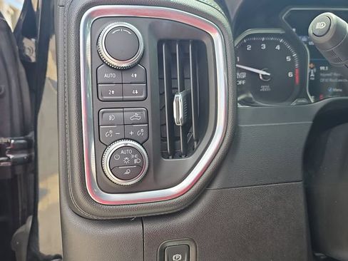 Used 2019 GMC Sierra 1500 Denali w/ Driver Alert Package II AWD/4WD image 27