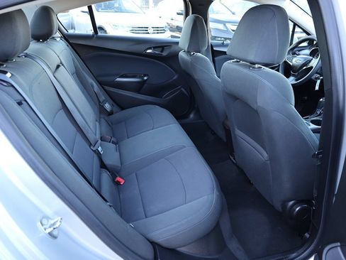 Used 2018 Chevrolet Cruze LT w/ LT Fleet Convenience Package FWD image 13