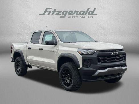 New 2026 Chevrolet Colorado Trail Boss AWD/4WD image 1