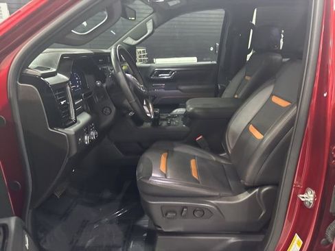Used 2025 GMC Sierra 1500 AT4 w/ AT4 Premium Package image 11