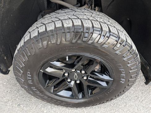 Used 2020 Chevrolet Silverado 1500 Custom Trail Boss w/ Infotainment Package image 4