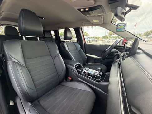Used 2025 Mitsubishi Outlander SE FWD image 11