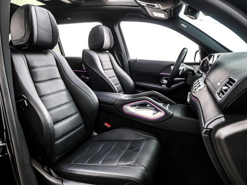 Used 2022 Mercedes-Benz GLS 450 4MATIC image 7