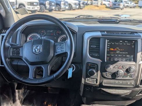 Used 2019 RAM 1500 Big Horn image 28