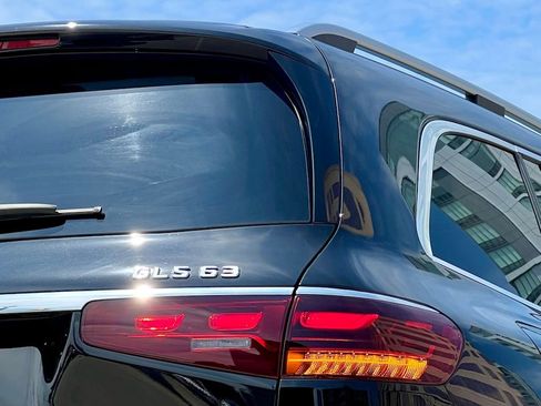 Certified 2025 Mercedes-Benz GLS 63 AMG 4MATIC image 17