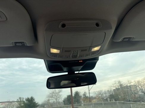 Used 2024 Ford Expedition Limited image 5