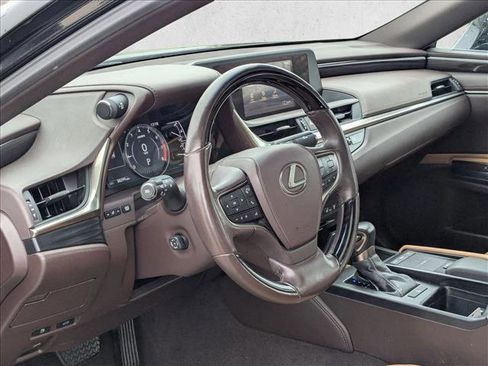 Used 2019 Lexus ES 350 image 9