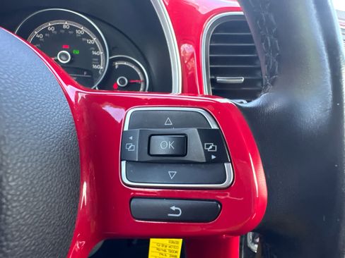 Used 2019 Volkswagen Beetle 2.0T S FWD image 22