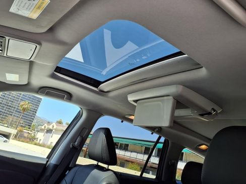 Used 2022 Honda Pilot Elite image 17