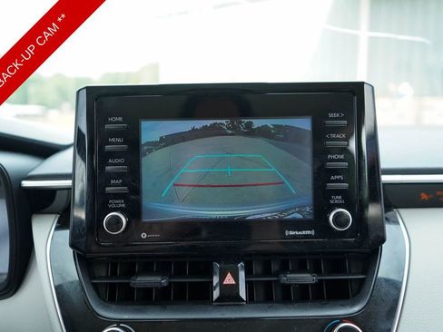 Used 2022 Toyota Corolla L image 19