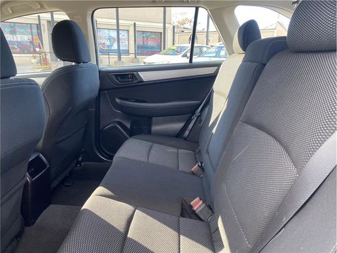 Used 2018 Subaru Outback 2.5i image 11